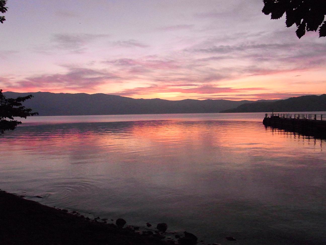 屈斜路湖の夕日